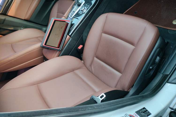 Used BMW 5 Series 2015 520i Elegant Edition
