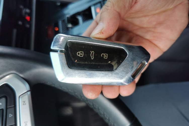 Used Volkswagen Talagon 2023 Facelift 380TSI All-Wheel Drive Luxury Jiajing Pro Version with 7 Seats
