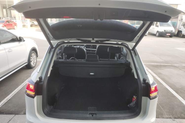 Used Volkswagen Tayron 2023 300TSI Two-Wheel-Drive Luxury Plus Advanced Edition