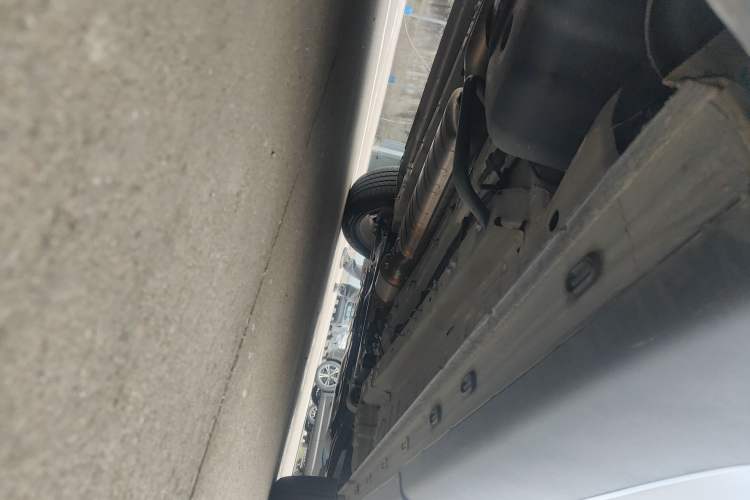 Used Chery Tiggo 8 L 2024 2.0T Two-Wheel Drive Prestige Version 5 Seats
