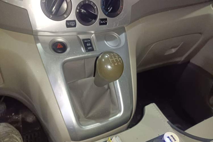 Used Nissan NV200 2014 1.6L Manual Luxury Model China V Standard
