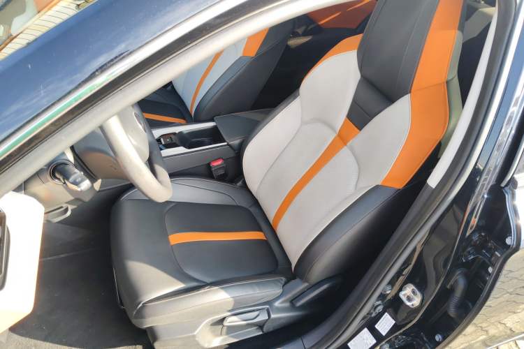 Used Dongfeng Aeolus Yixuan 2023 Mach Edition 1.5L Automatic Chasing Shadow Version
