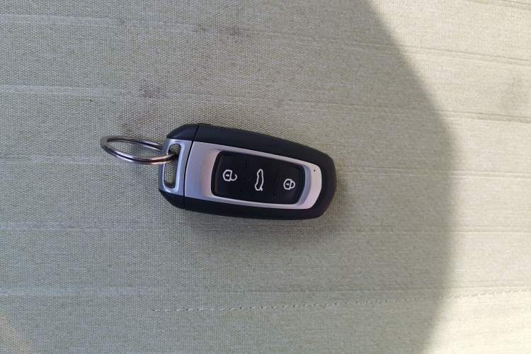 Used Geely Galaxy Panda 2024 Panda Mini 200km Endurance Bear
