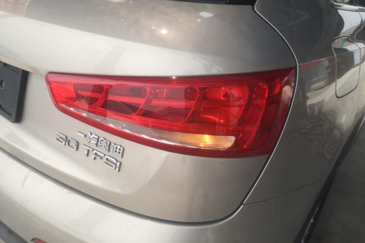 Used Audi Q3 2015 30 TFSI Ambition Edition
