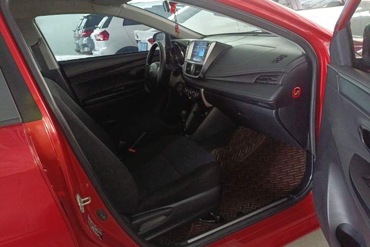 Used Toyota YARiS L 2016 Revised 1.5E CVT Charming Edition
