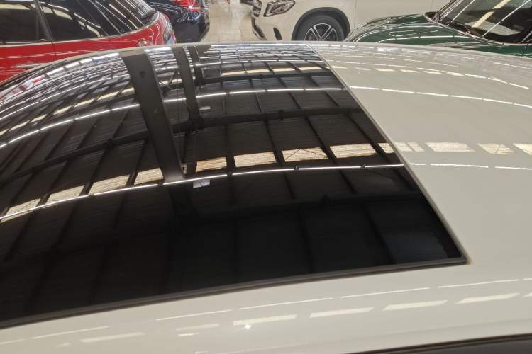 Used Volkswagen Golf 2023 Facelift 280TSI DSG R-Line Lite