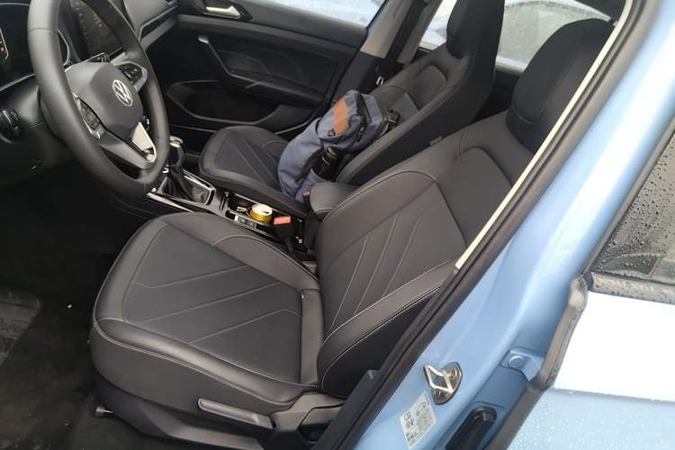 Used Volkswagen Tharu 2025 NewRui 300TSI Prestige Edition
