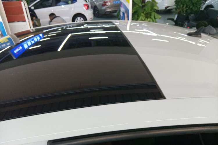 Used Volkswagen Lamando 2015 280TSI DSG Comfort Edition