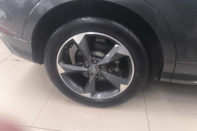 Used Audi Q3 2019 35 TFSI Fashion Dynamic Model
