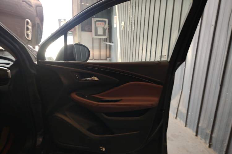 Used Buick Envision 2017 20T Two-Wheel Drive Elite Version
