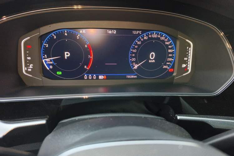 Used Volkswagen Passat 2023 330TSI Luxury Edition
