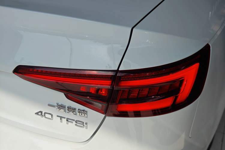 Used Audi A4L 2018 30th Anniversary Edition 40 TFSI Fashion Model