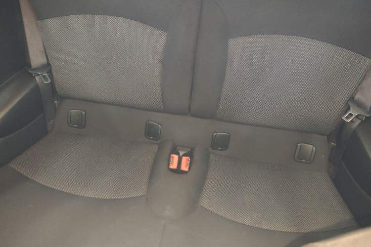 Used  MINI 2011 1.6L ONE