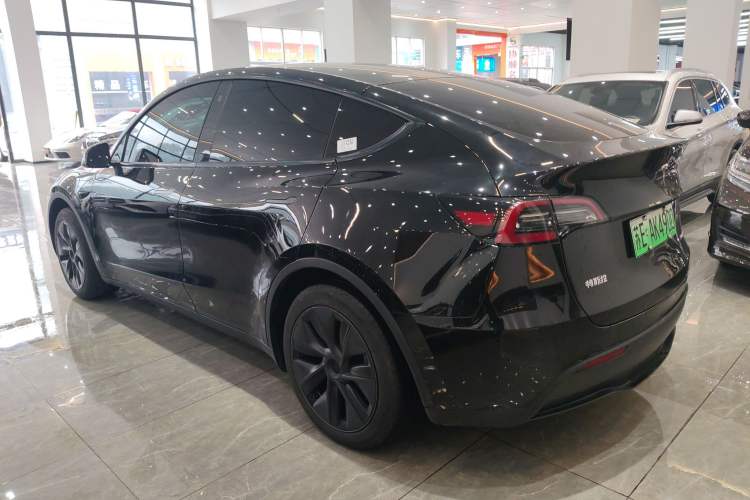 Used Tesla Model Y 2023 Rear-Wheel-Drive Version
