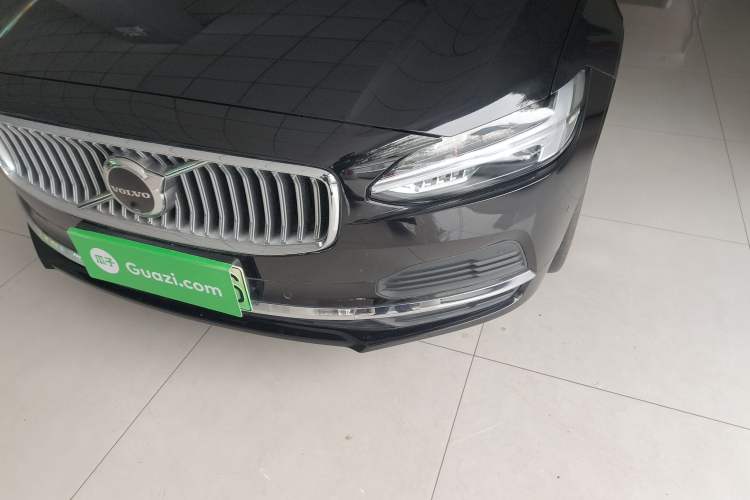 Used Volvo S90 New Energy 2025 Plug-in Hybrid Four-Wheel Drive Long-Range Luxury Smart Edition
