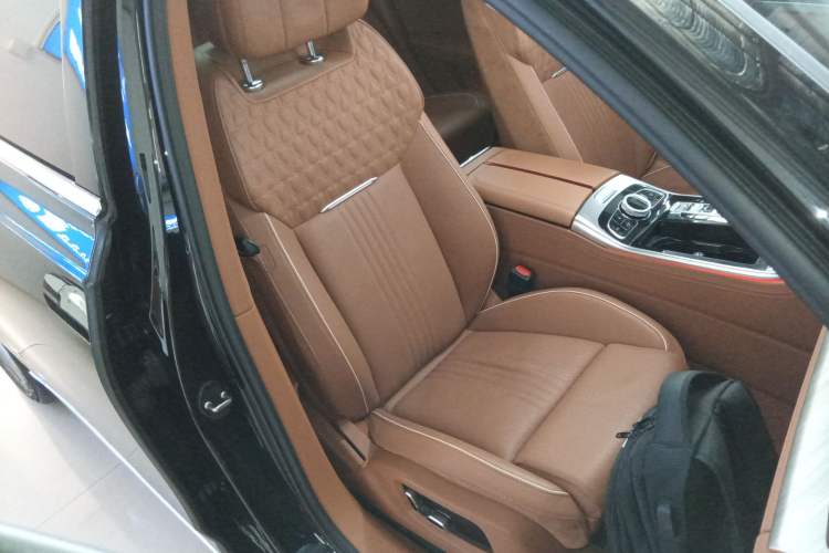 Used Hongqi H9 2020 Revised Version 2.0T Smart Connect Flagship Edition
