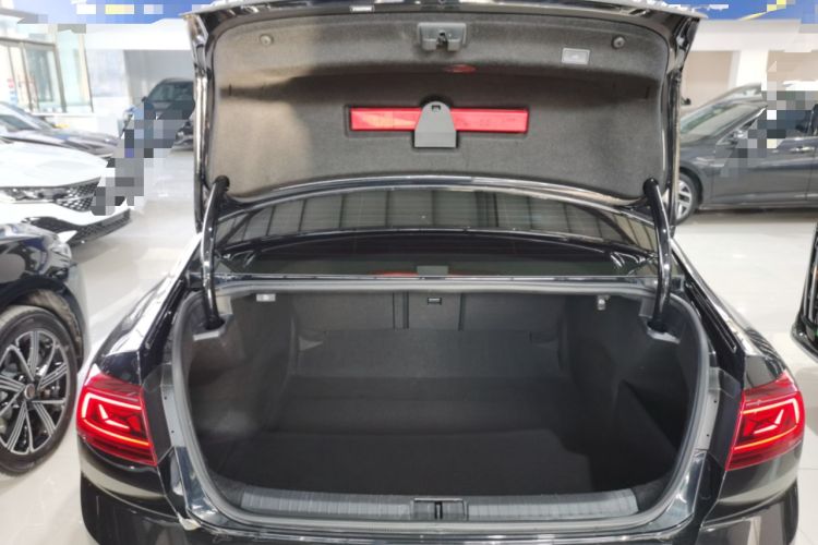 Used Volkswagen Magotan 2023 2 Million Units Commemorative Edition 330TSI DSG Luxury Version