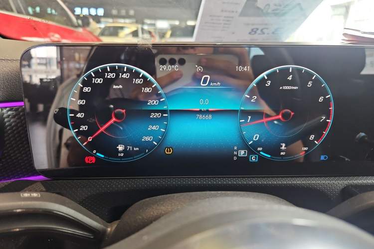 Used Mercedes-Benz A-Class 2021 A 200 L Sport Sedan Fashion Model
