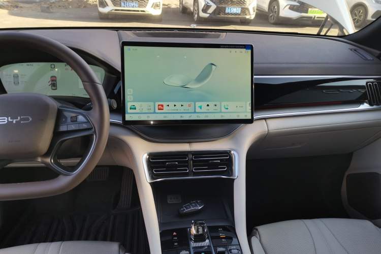 Used BYD Song PLUS New Energy 2025 EV Intelligent Driving Version 520km Premium Model
