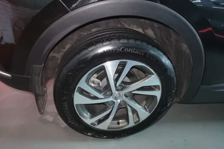 Used Buick Envision 2022 Facelift Encore S 552T Two-Wheel-Drive Luxury Model
