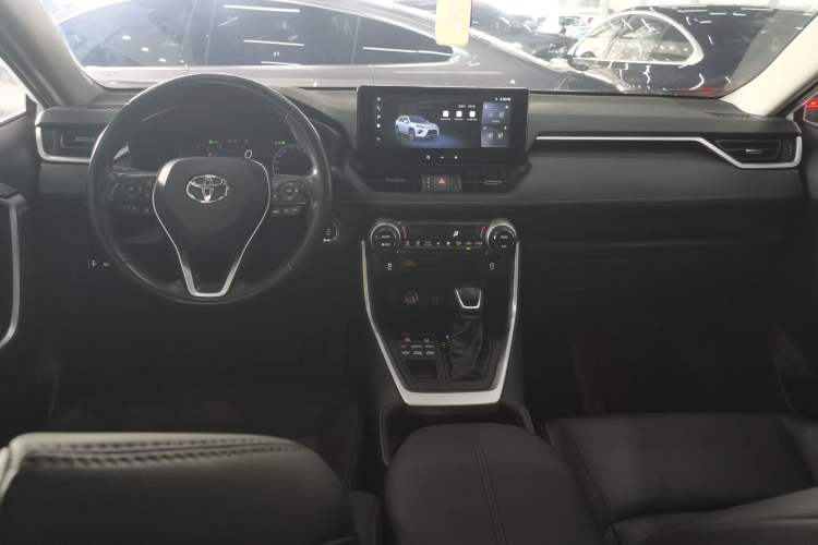 Used Toyota Wildlander 2023 2.0L CVT Four-Wheel Drive Luxury PLUS Edition
