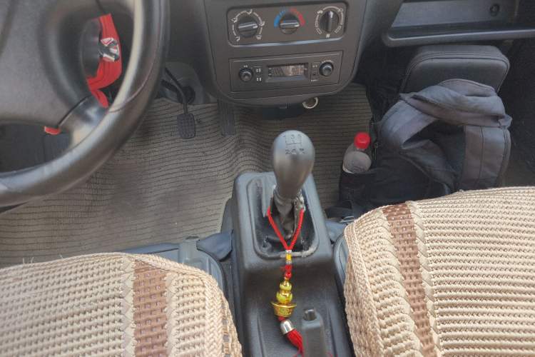 Used Wuling Zhiguang 2015 1.2L Practical LS-I Model