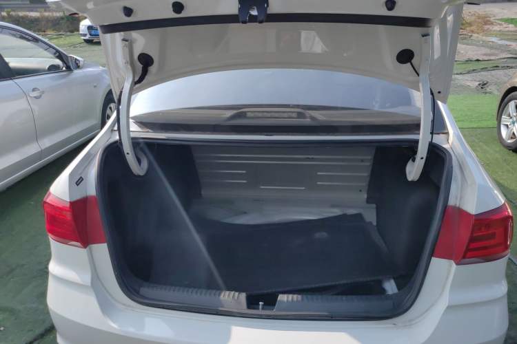 Used Volkswagen Santana 2018 1.5L Manual Fashion Edition
