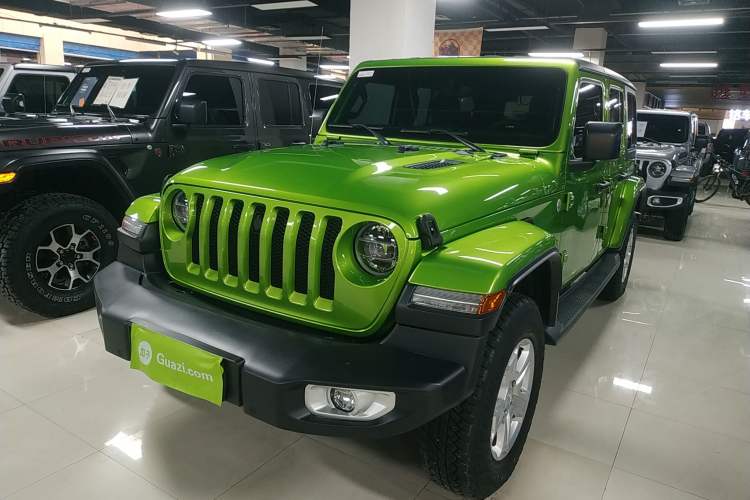 Used  Wrangler 2019 2.0T Sahara Four-Door Version China VI Emission Standard
