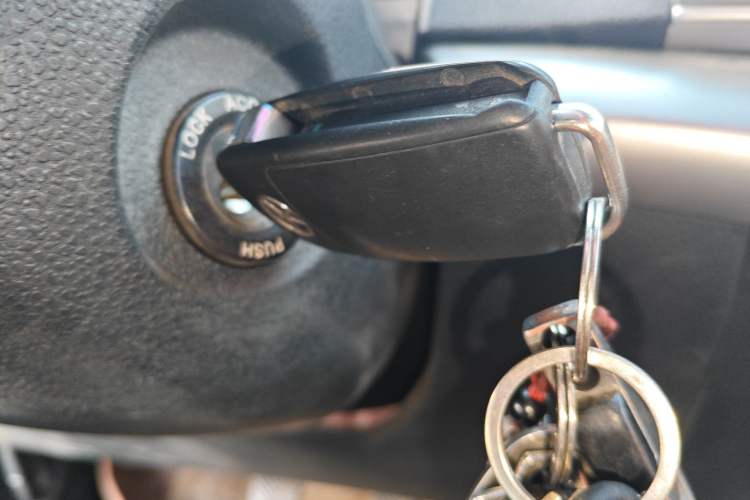 Used  Refine S3 2014 1.5L Manual Luxury Model