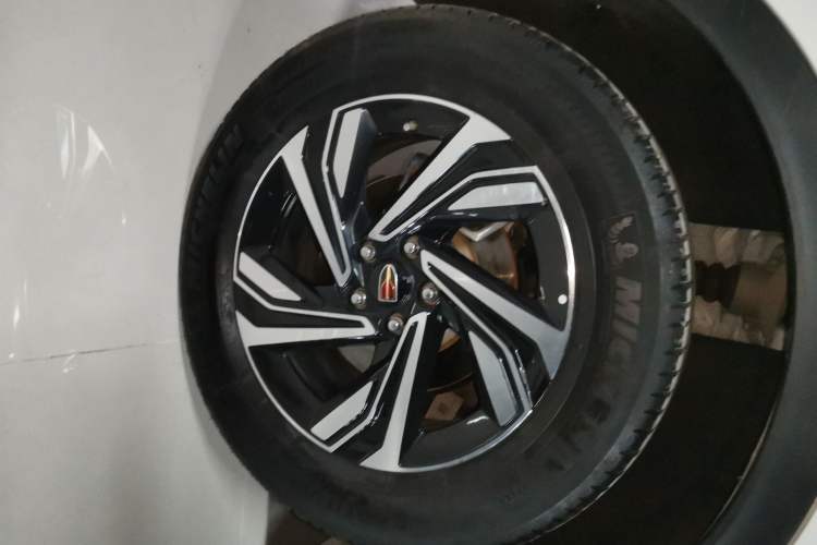 Used Hongqi HS5 2022 Revised Version 2.0T Smart Connect Flagship Edition
