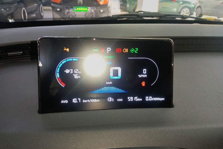 Used Cowin October 2025 Mate 410 km Surfing Edition
