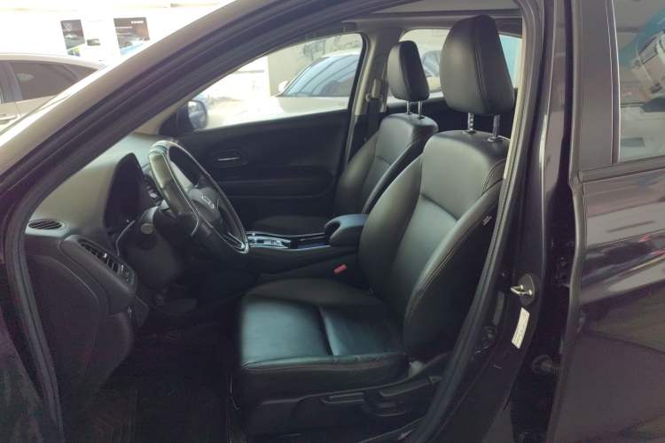 Used Honda Vezel 2016 1.8L CVT Front-Wheel Drive Pioneer Edition