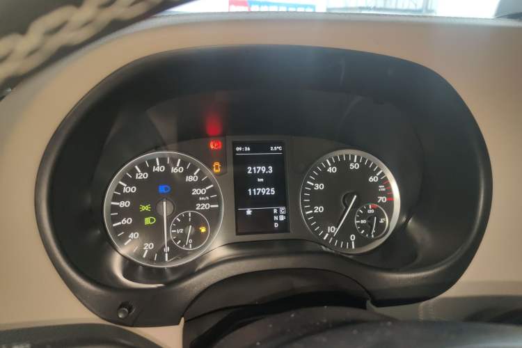 Used Mercedes-Benz Vito 2016 2.0T Business Edition