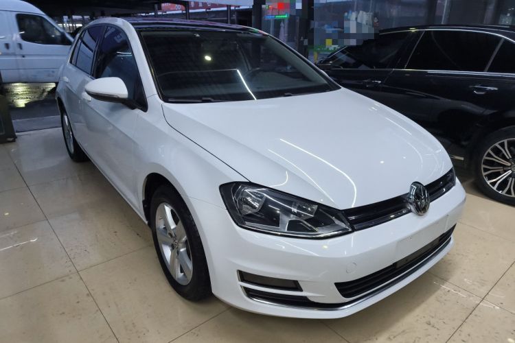Used Volkswagen Golf 2016 230TSI Automatic Comfort Version
