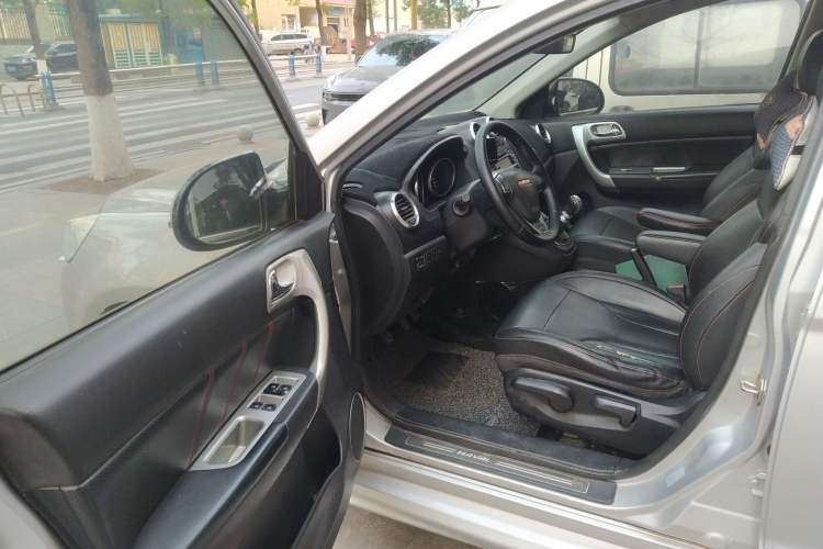 Used Haval H6 2015 Upgraded Model 1.5T Manual Two-Wheel Drive Elite Version