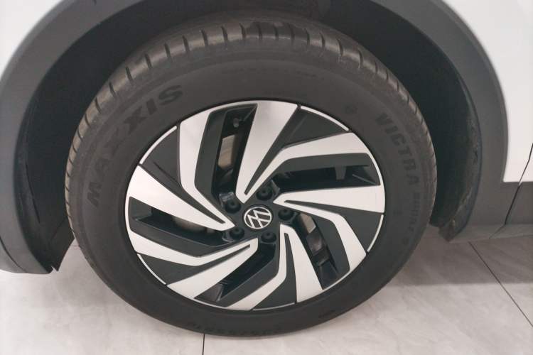 Used Volkswagen Tiguan L 2023 330TSI Automatic Two-Wheel Drive Smart Edition
