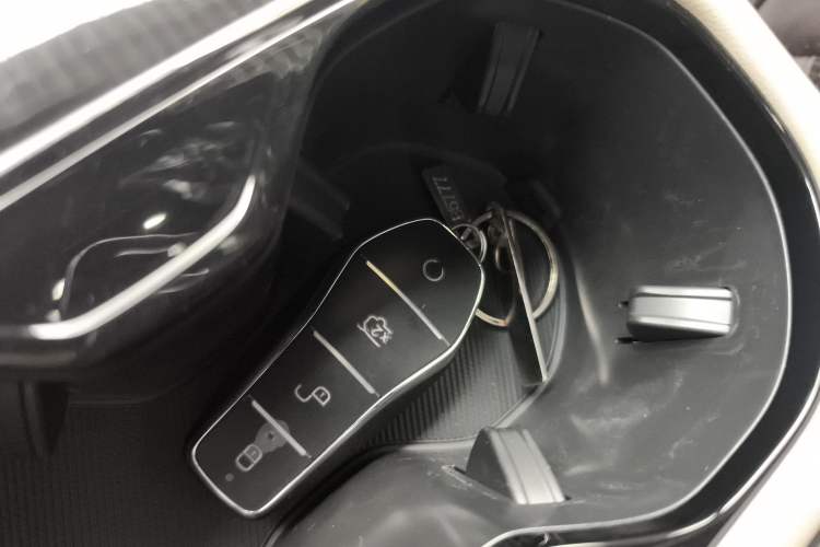 Used BYD Song PLUS New Energy 2025 EV Smart Drive Edition 605km Flagship Model
