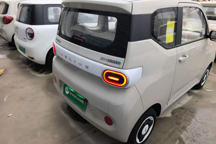 Used Wuling Hongguang MINIEV 2024 3rd Generation 215km Youth Edition
