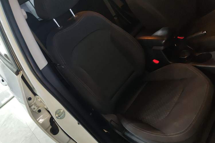 Used Hyundai ix35 2015 2.0L Automatic 2WD Comfort Edition China V Standard
