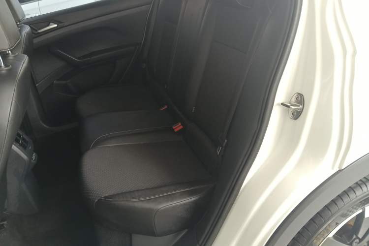 Used Volkswagen Tacqua 2023 200TSI DSG Joy-Connect Edition
