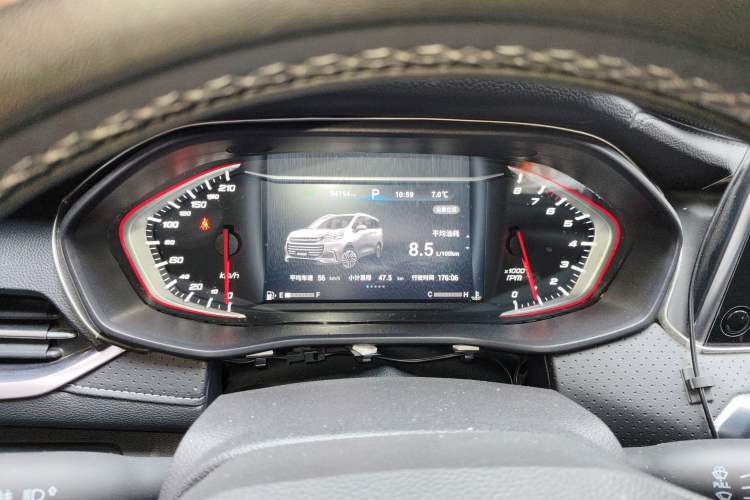 Used SAIC MAXUS G50 2019 1.5T Automatic Luxury Edition China VI Standard