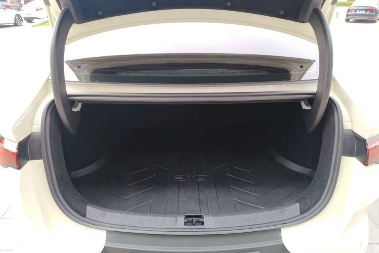 Used BYD Qin L 2025 EV 545KM Beyond Version
