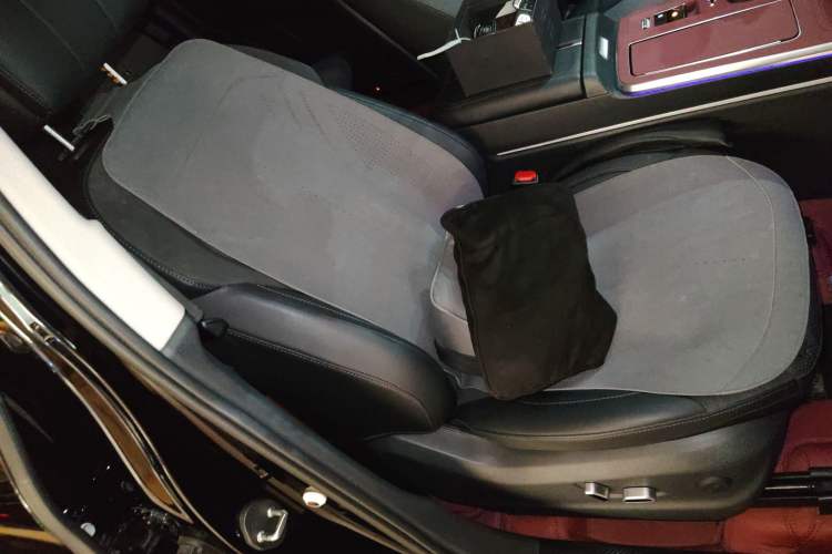 Used Hongqi HS5 2023 2.0T Qixiang Pro Edition
