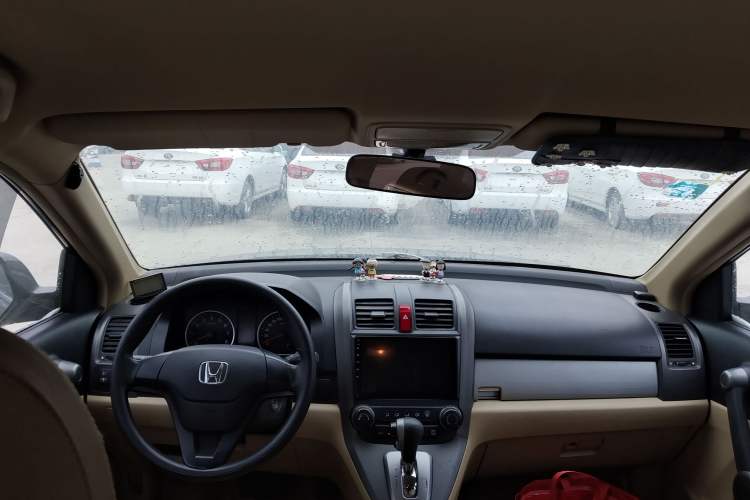 Used Honda CR-V 2010 2.0L automatic two-wheel drive urban version
