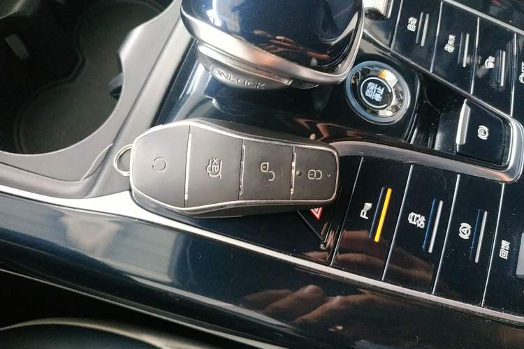 Used BYD Qin PLUS 2021 EV 500KM Luxury Model
