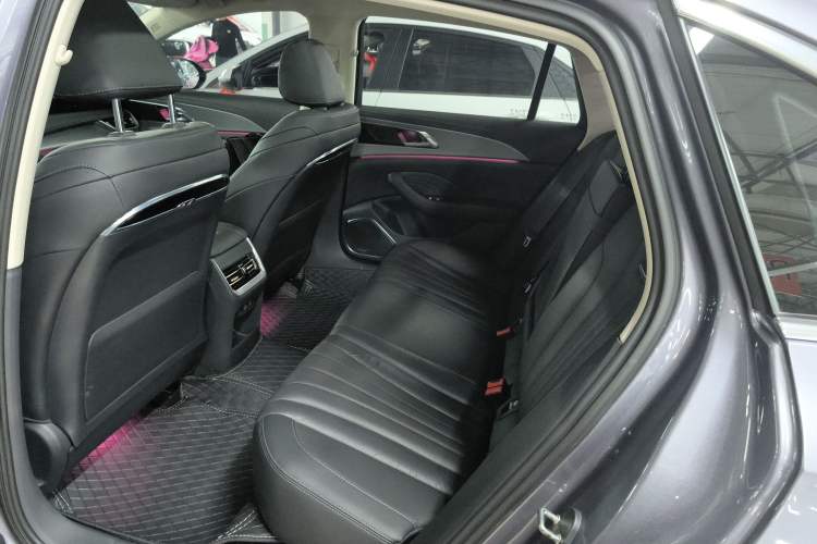 Used Hongqi H5 2023 2.0T Automatic Smart Connect Flagship Edition
