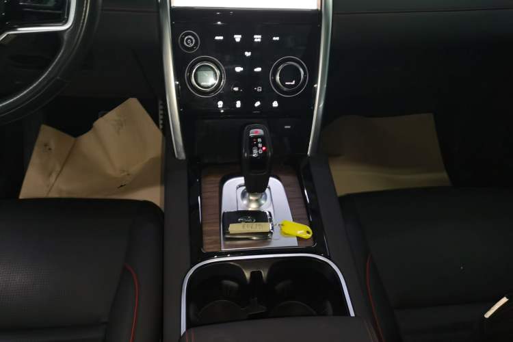 Used Land Rover Discovery Sport 2022 Revised Version 249 PS R-Dynamic S Performance Edition 5 Seats