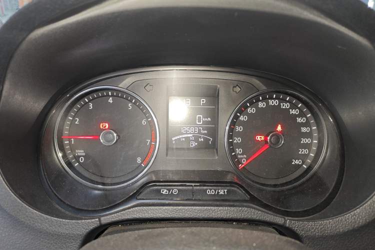 Used Volkswagen Polo 2016 1.6L Automatic Comfort Model
