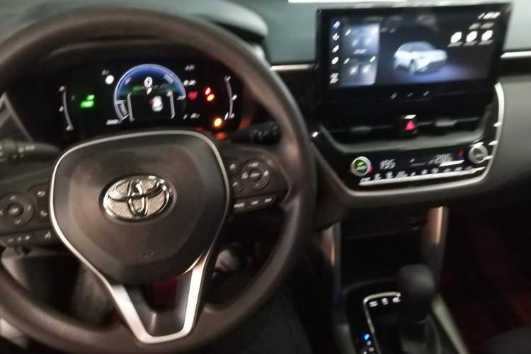 Used Toyota FRONTLANDER 2023 2.0L Smart Electric Hybrid Dual-Engine Leading Edition
