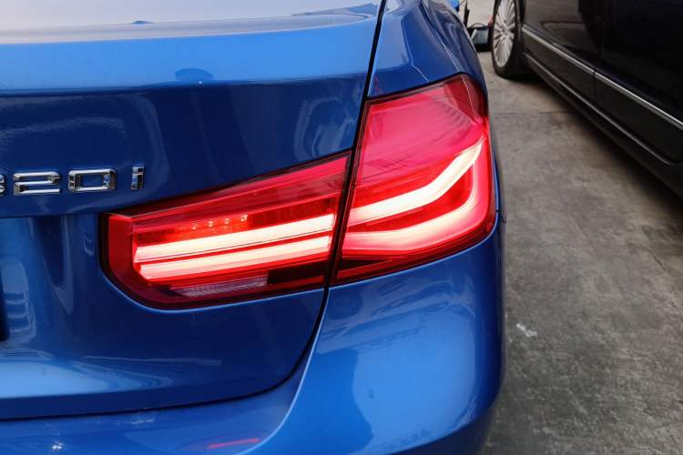 Used BMW 3 Series 2018 320i M Sport Package